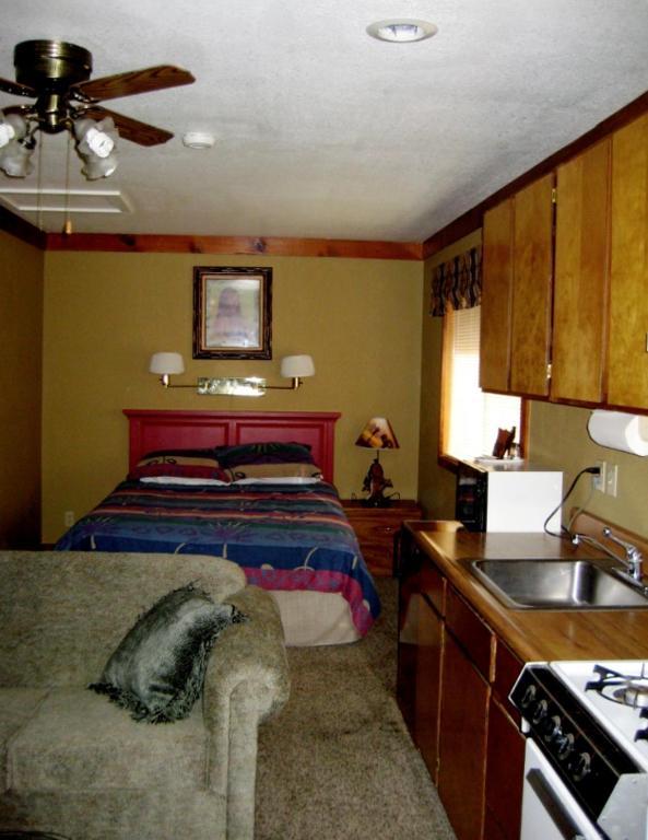 Majestic Moose Lodge - Coptic Village Big Bear Lake Room photo